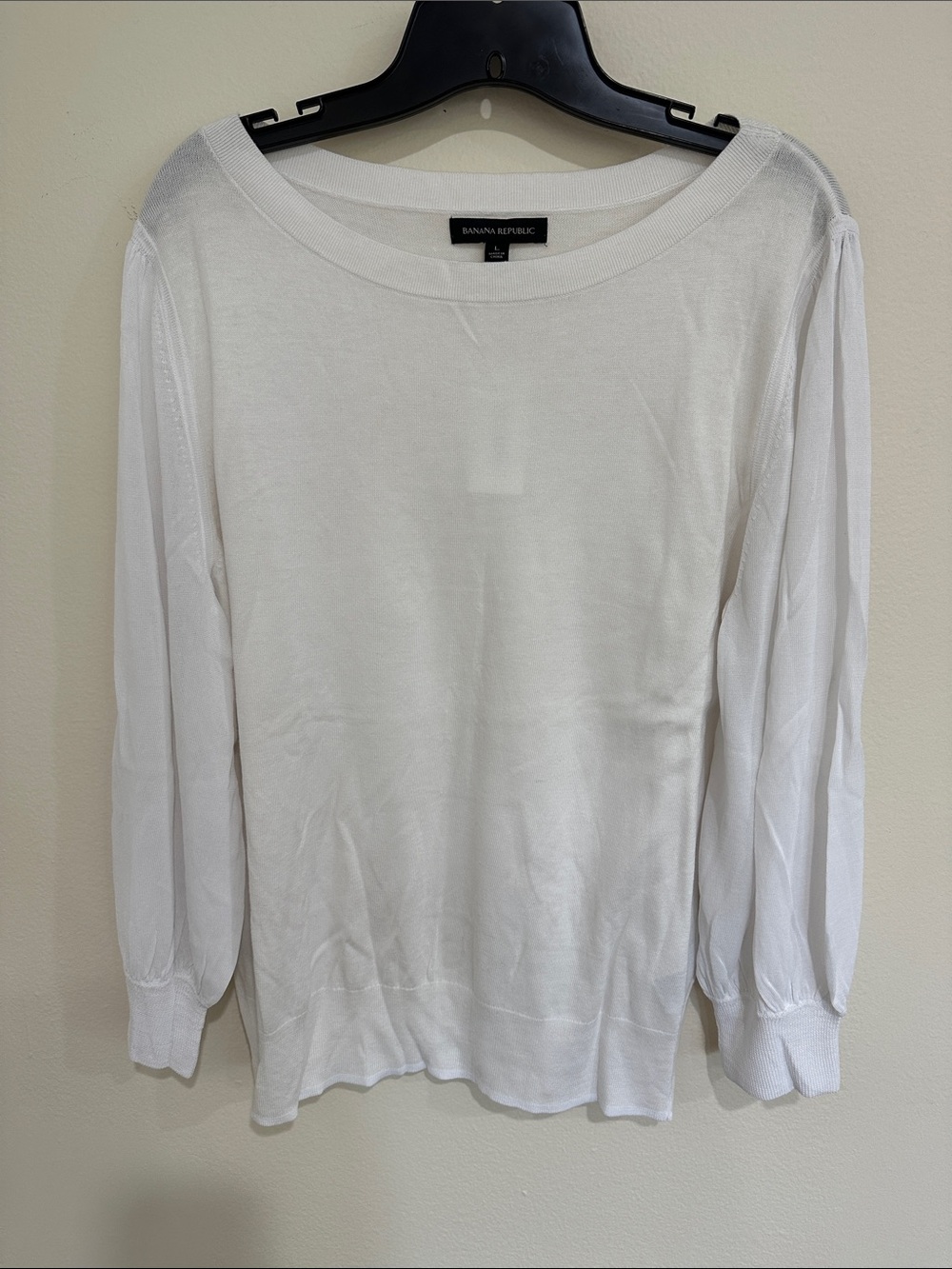Banana Republic White Long-Sleeve Scoop Neck Top Puff Wrist Sleeves